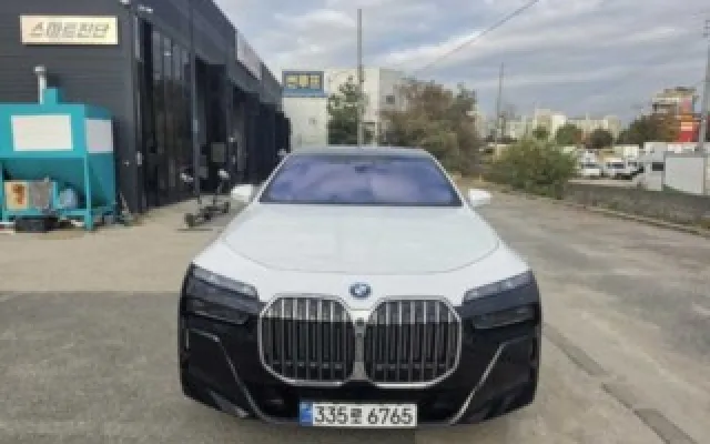 7시리즈 (G70) 750e xDrive M 스포츠 BMW 2024/10 28,586km